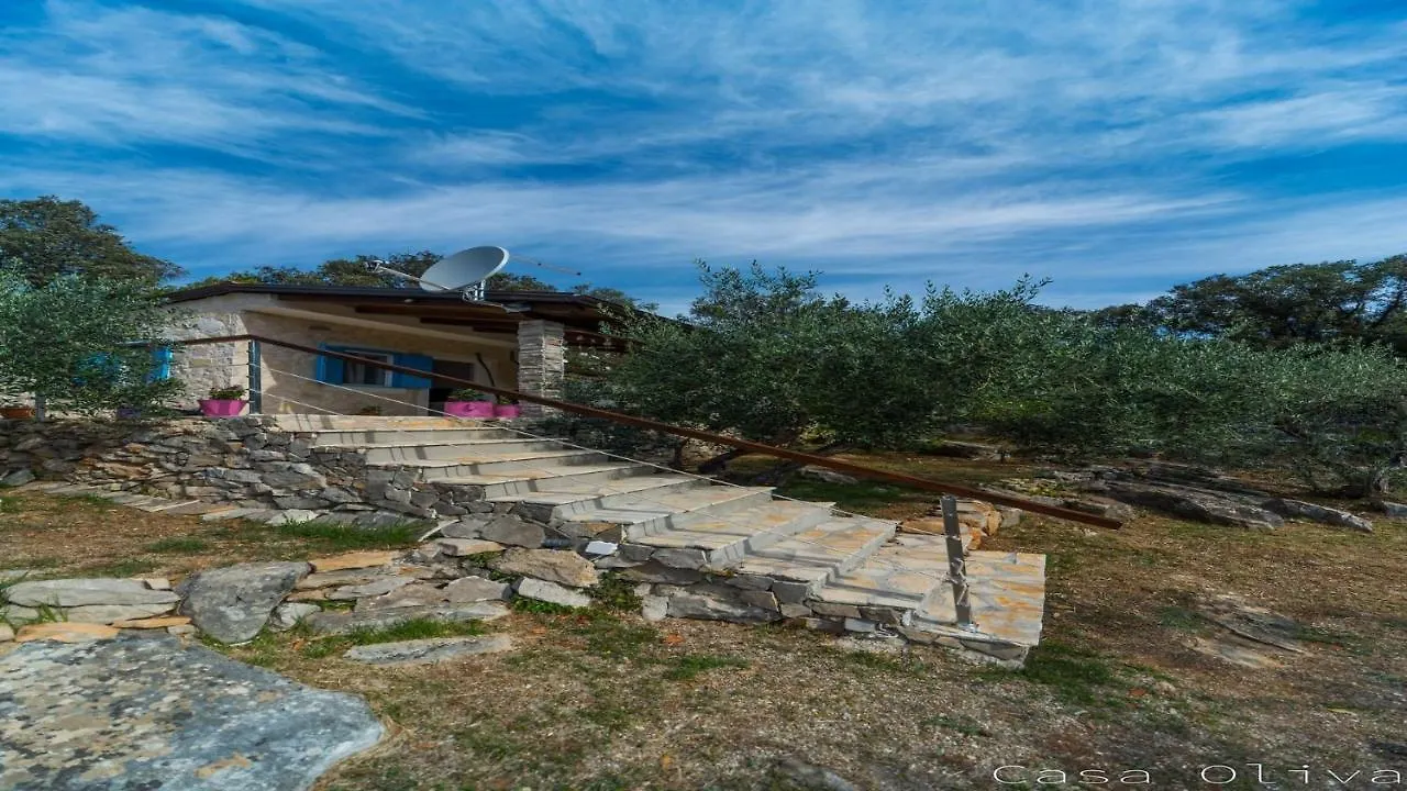Holiday Home Casa Oliva II Nerezine Konukevi
